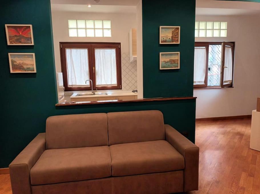 La Casa Di Elenu A Posillipo Naples